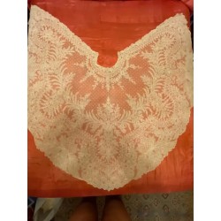 Mantilla Vintage de Cambray - Obra Maestra del Encaje Tradicional