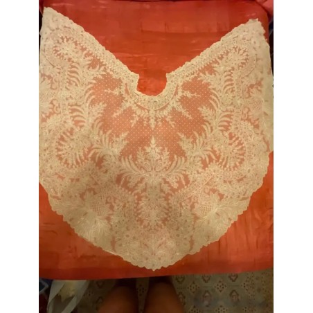 Mantilla Vintage de Cambray - Obra Maestra del Encaje Tradicional