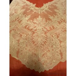 Mantilla Vintage de Cambray - Obra Maestra del Encaje Tradicional