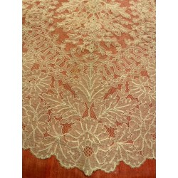 Mantilla Vintage de Cambray - Obra Maestra del Encaje Tradicional