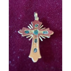 Cruz Religiosa de Oro con Esmeraldas Colombianas - Joya de Orfebrería Excepcional