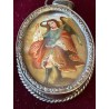 Medalla Religiosa Virgen con Niño sobre Nácar - Relicario Ovalado de Plata
