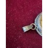 Medalla Religiosa Virgen con Niño sobre Nácar - Relicario Ovalado de Plata