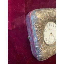 Reloj de Bolsillo Antiguo Matchless con Marco de Plata Repujada - Pieza para Restaurar