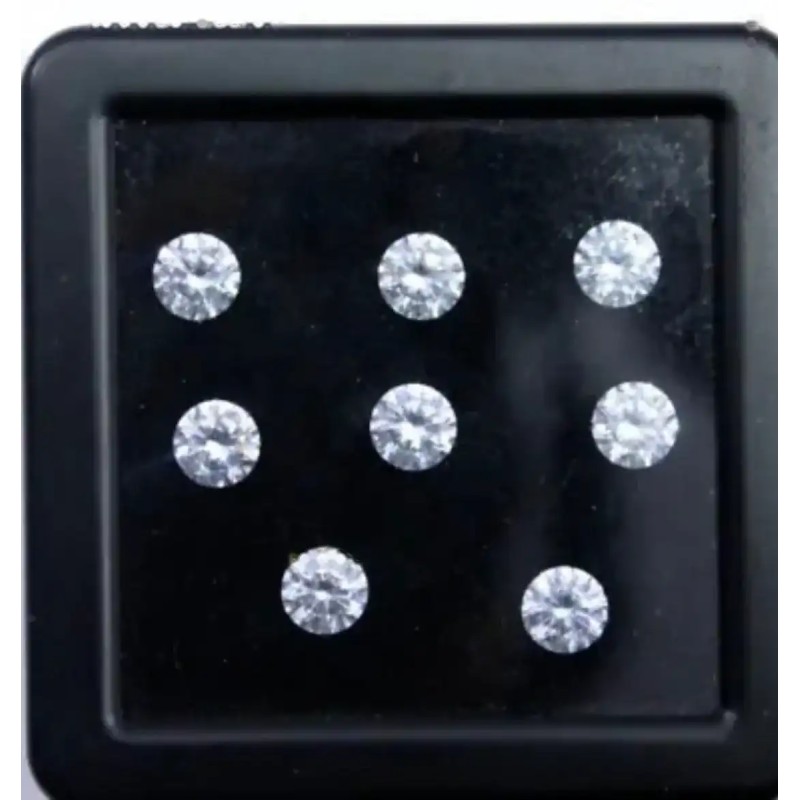 Lote de 8 Circonitas Brillantes de Talla Redonda - Diamantes Sintéticos en Estuche