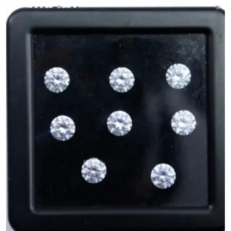 Lote de 8 Circonitas Brillantes de Talla Redonda - Diamantes Sintéticos en Estuche