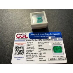 Esmeralda Natural Certificada de 10.32 Quilates - Pieza de Colección de Alta Gama