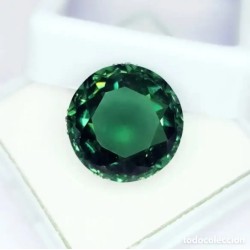 Elegante Piedra Preciosa Verde Natural de 11.12 Quilates - Corte Redondo de Colección