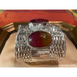 Brazalete de plata con cristales rojos