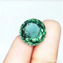 Elegante Piedra Preciosa Verde Natural de 11.12 Quilates - Corte Redondo de Colección