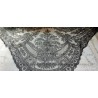 Mantilla Vintage de Tres Picos - Obra Maestra del Encaje en Cambray