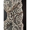 Elegante Cuello de Encaje de Bolillos Vintage - Pieza Artesanal de Alta Costura
