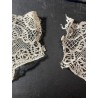 Elegante Cuello de Encaje de Bolillos Vintage - Pieza Artesanal de Alta Costura
