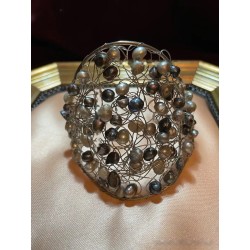 Brazalete Artístico de Perlas Naturales - Diseño Contemporáneo en Acero