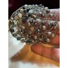 Brazalete Artístico de Perlas Naturales - Diseño Contemporáneo en Acero