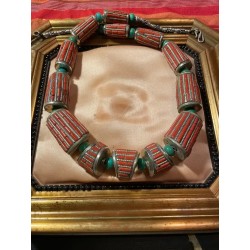 Collar Étnico de Plata Tibetana con Coral y Turquesa - Pieza de Joyería Artesanal