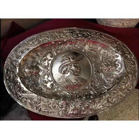 Bandeja Ovalada de Plata Estilo Renacimiento - Medallón con Guerrero 69x49cm