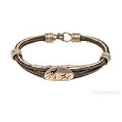 Pulsera Esclava de Plata con Pelo de Elefante - Joya Étnica con Medallón