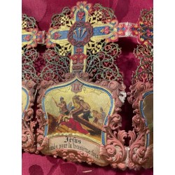 Vía Crucis Antiguo Policromado Estación XIV - Pieza Religiosa Ornamentada