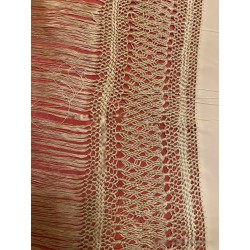 Mantón de Manila Antiguo con Flecos de Seda - Chal Bordado Artesanal Rojo