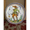 Plato Decorativo de Cerámica con Cazador - Talavera o Puente del Arzobispo Vintage