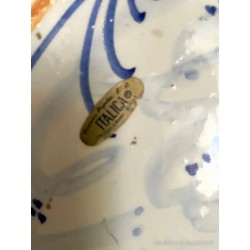 Plato Decorativo de Cerámica con Cazador - Talavera o Puente del Arzobispo Vintage