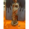 Figura de Dama Victoriana en Terracota - Escultura de Época Decimonónica
