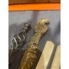 Colección de Abrecartas Vintage - Metales y Hueso con Diseños Ornamentales