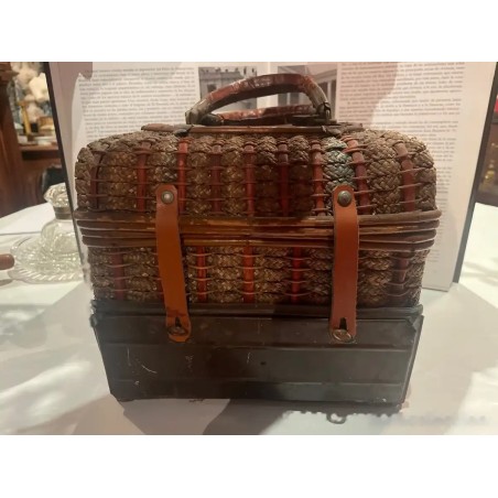 Cesta de Picnic Vintage - Artesanía en Mimbre y Cuero