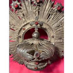Corona de Plata con Resplandor y Pedrería Roja - Joya Religiosa para Imagen Mariana