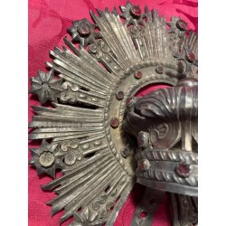 Corona de Plata con Resplandor y Pedrería Roja - Joya Religiosa para Imagen Mariana