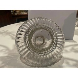 Tintero Antiguo de Cristal Tallado con Anillo de Bronce - Pieza de Escritorio Vintage