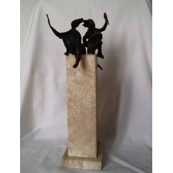 Escultura Abstracta Pareja Enamorada - Figura Bronce Sobre Pedestal Mármol