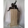 Escultura Abstracta Pareja Enamorada - Figura Bronce Sobre Pedestal Mármol