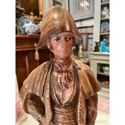 Figura Escultórica Policromada - Arte Decorativo Vintage de Personaje Histórico
