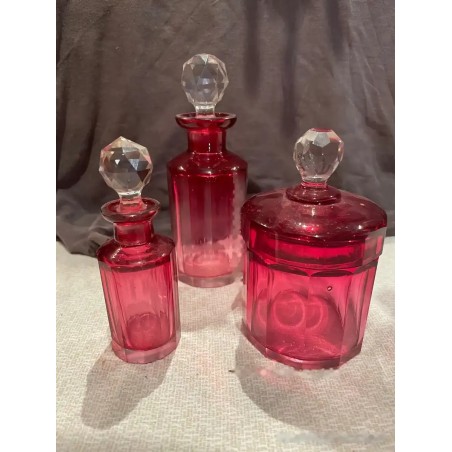 Juego de Frascos de Cristal Vintage en Tonos Rubí - Elegancia Clásica para Tocador