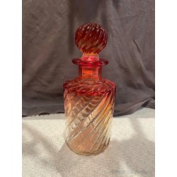 Botella de Perfume Vintage en Cristal Soplado con Degradé Rojo y Ámbar