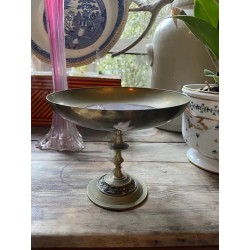 Elegante Centro de Mesa Plateado - Frutero Vintage con Base de Bronce Ornamentada