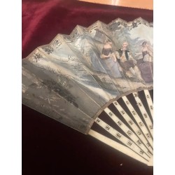 Elegante Abanico Vintage de Hueso - Pieza de Colección Histórica