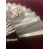 Elegante Abanico Vintage de Hueso - Pieza de Colección Histórica