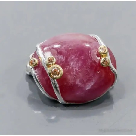 Broche de Plata con Rubí Natural 32 Quilates - Joya Artesanal con Circonitas