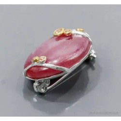 Broche de Plata con Rubí Natural 32 Quilates - Joya Artesanal con Circonitas