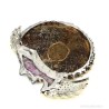 Colgante Exclusivo de Amonita Fósil con Perfil Tallado y Peridoto - Joya Artesanal