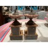 Pareja de Pedestales Vintage - Mármol Jaspeado con Remates de Bronce