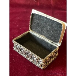 Joyero Vintage de Metal con Piedras de Colores - Pieza de Orfebrería Artesanal