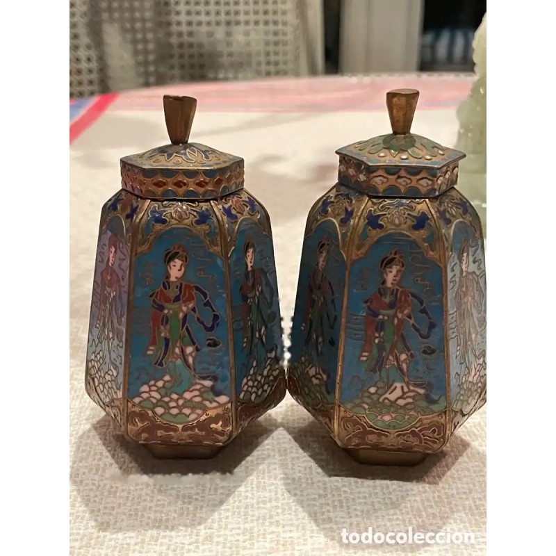 Frascos Decorativos de Cloisonné - Arte Japonés con Figuras Históricas Frascos Decorativos de Cloisonné - Arte Japonés con Figuras Históricas