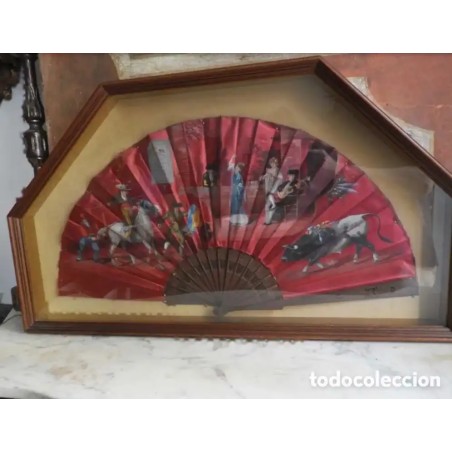 Abanico Taurino Español Enmarcado - Seda Roja con Escenas de Toreo y Flamenco