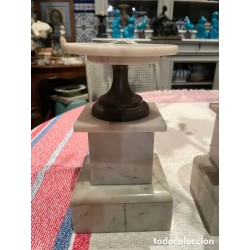 Candelabros Vintage de Mármol y Bronce - Elegante Decoración Clásica