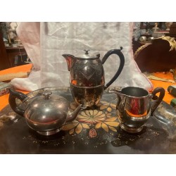 Juego de Café Plateado Art Decó - Tetera, Lechera y Cafetera Vintage Elegante