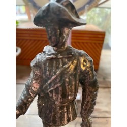 Figura Decorativa Colonial Vintage - Estatuilla Hombre con Sombrero Plata